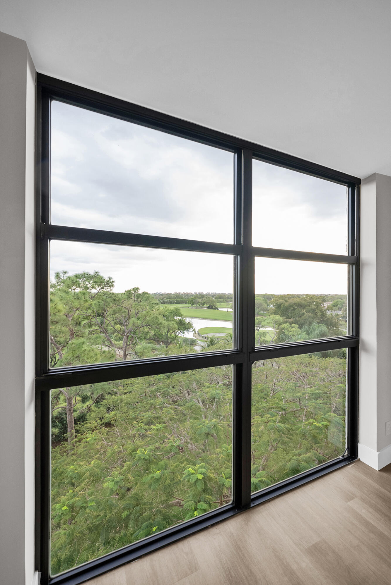 CLUB ROYALE CONDO - Residential