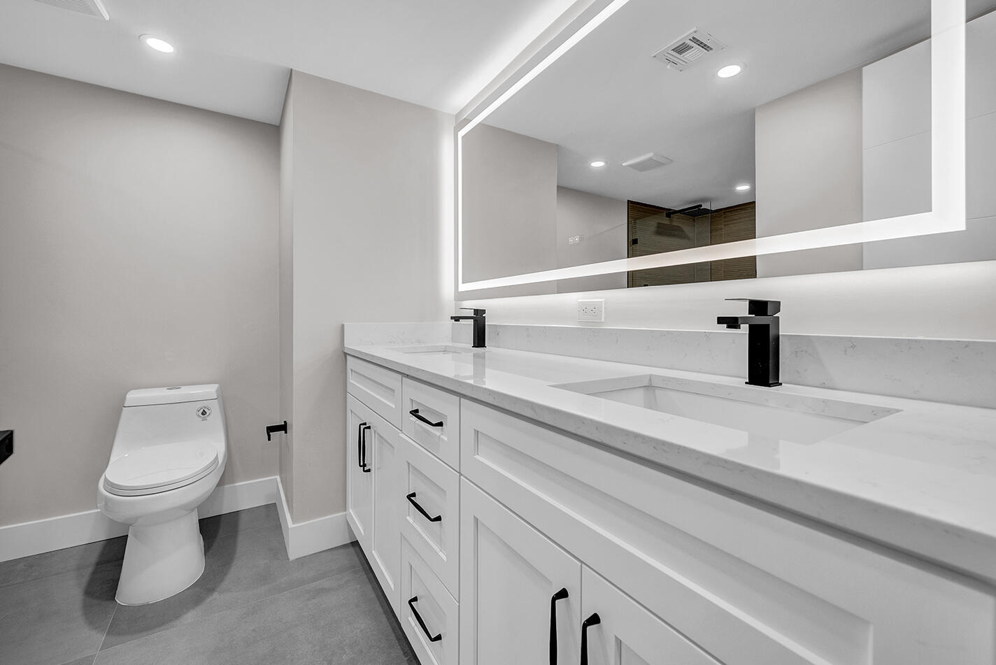 CLUB ROYALE CONDO - Residential