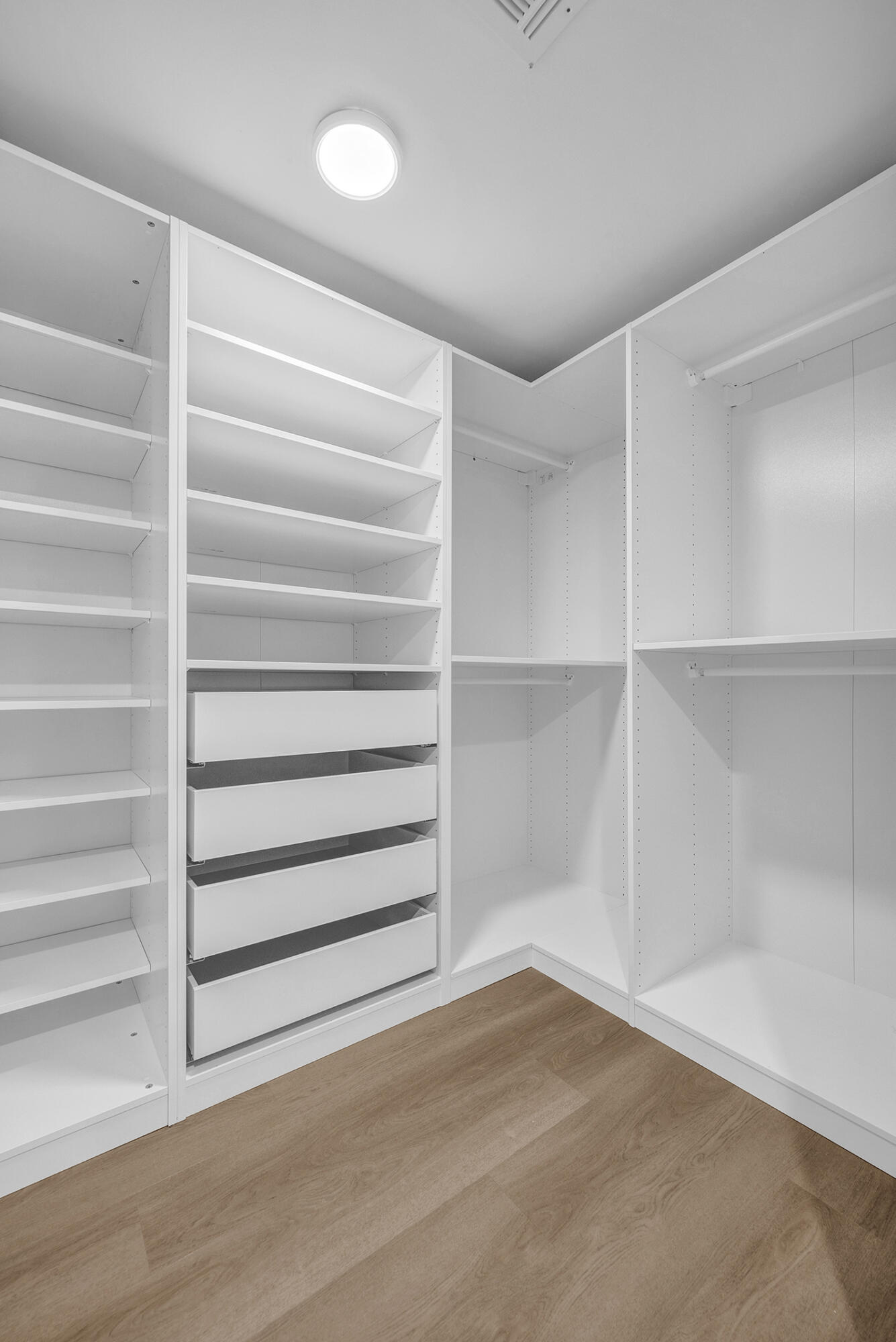 CLUB ROYALE CONDO - Residential