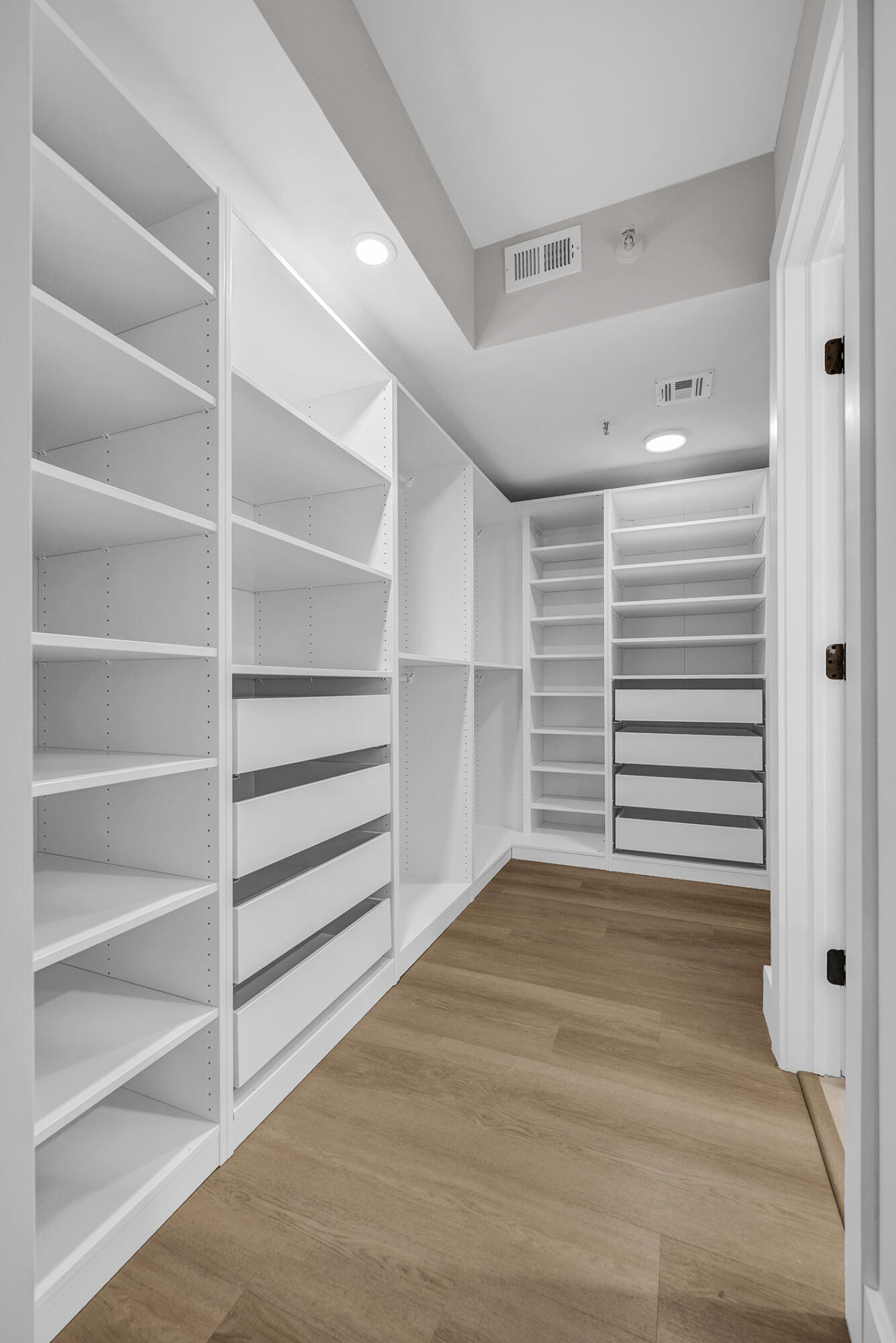 CLUB ROYALE CONDO - Residential