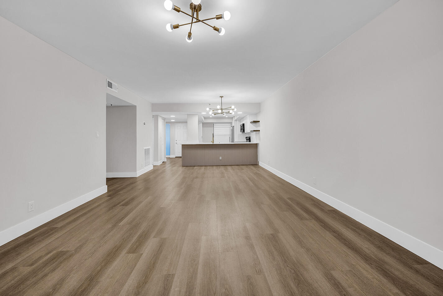 CLUB ROYALE CONDO - Residential