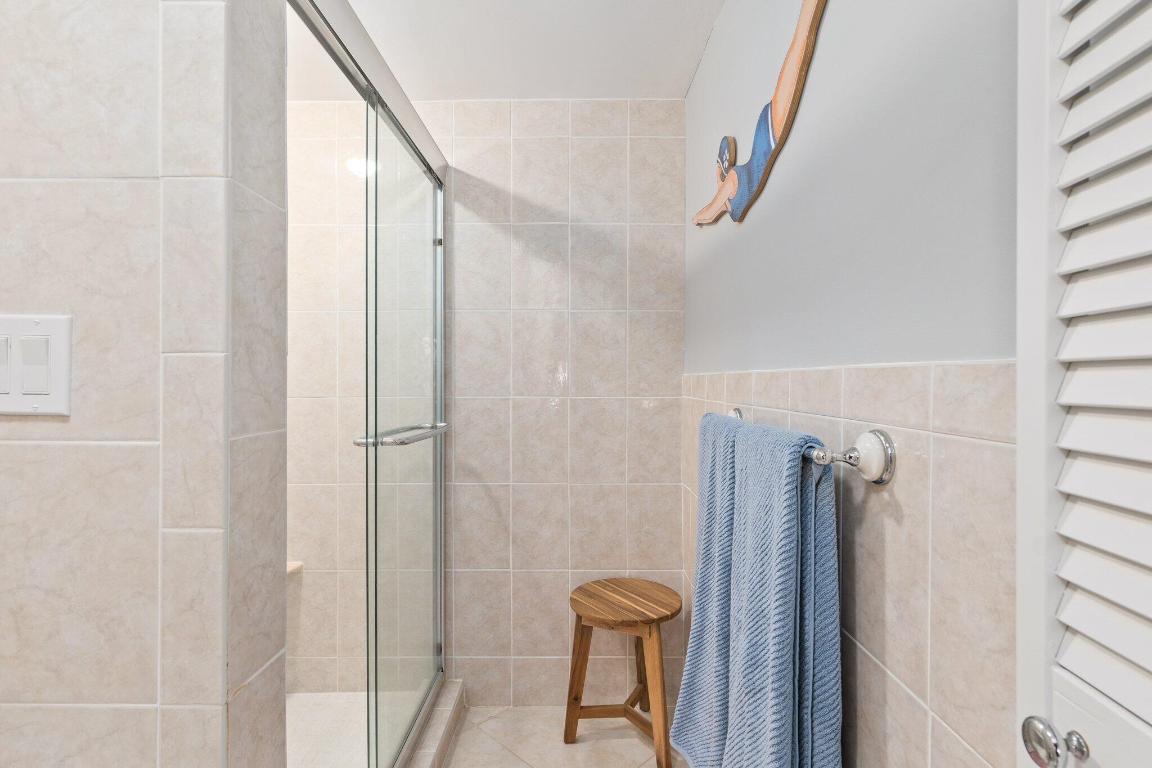 OCEAN HARBOUR SOUTH CONDOMINIUM - Residential