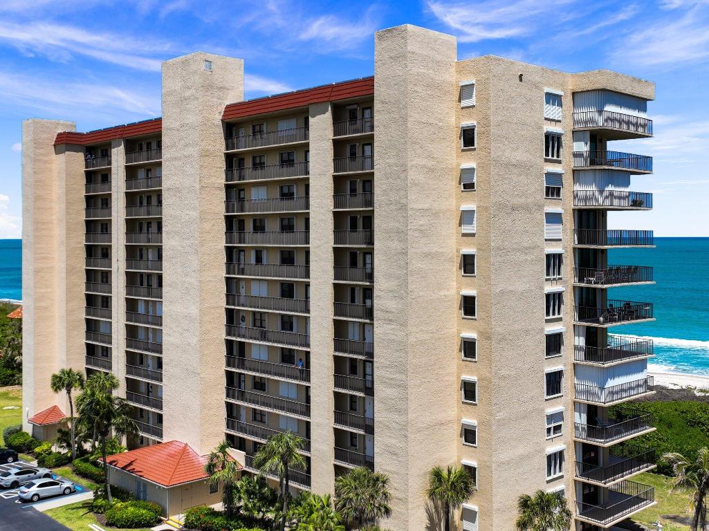 OCEAN HARBOUR SOUTH CONDOMINIUM - Residential