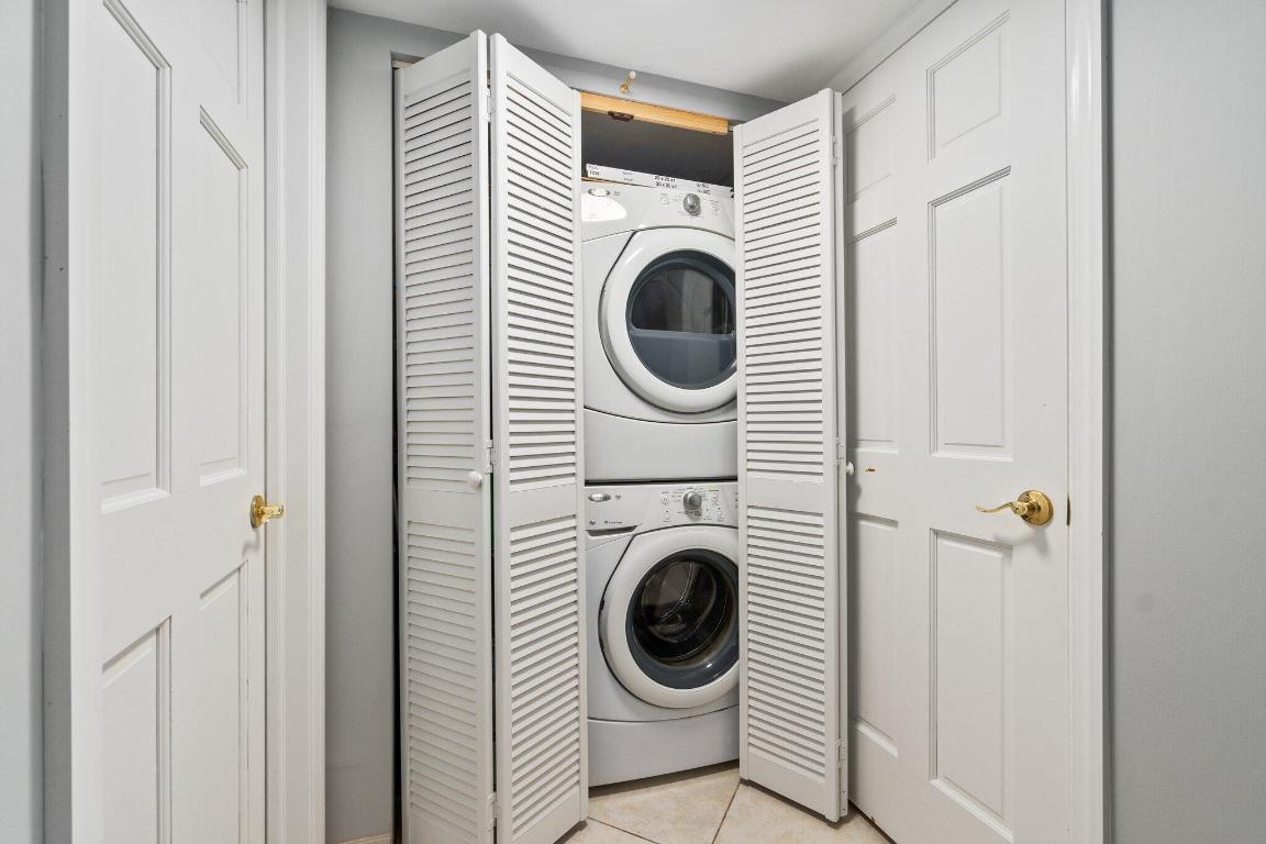 OCEAN HARBOUR SOUTH CONDOMINIUM - Residential