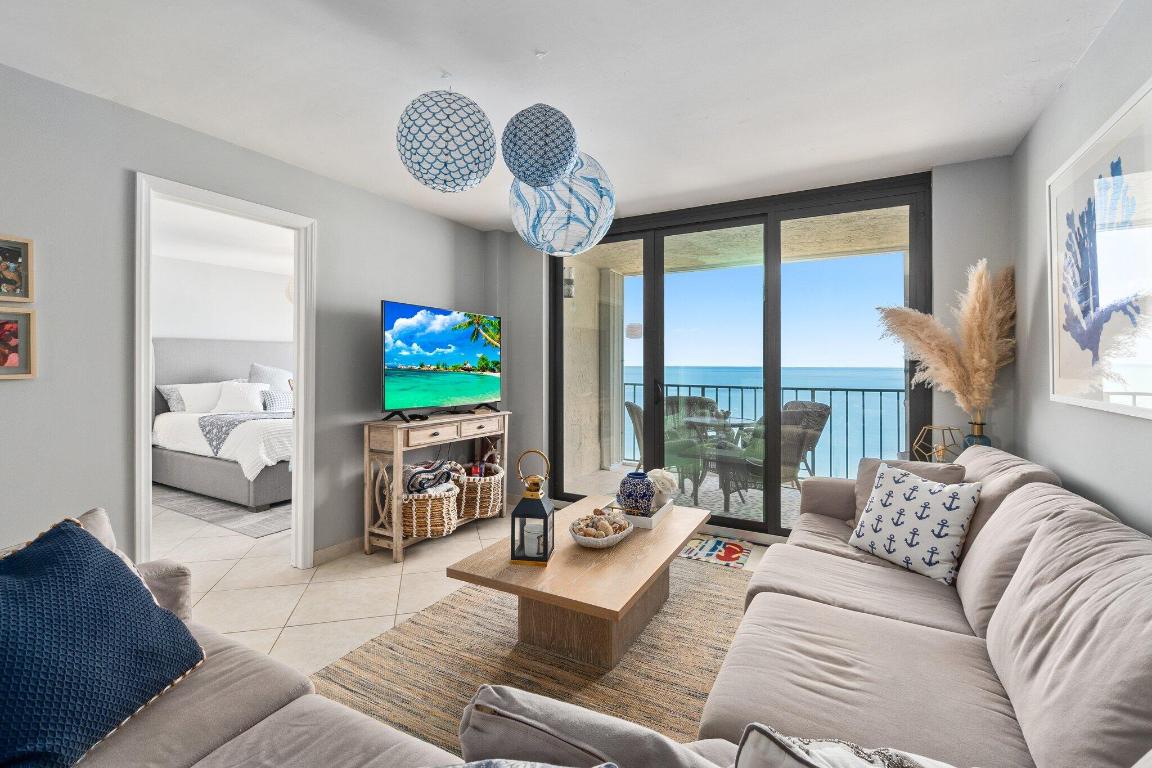 OCEAN HARBOUR SOUTH CONDOMINIUM - Residential