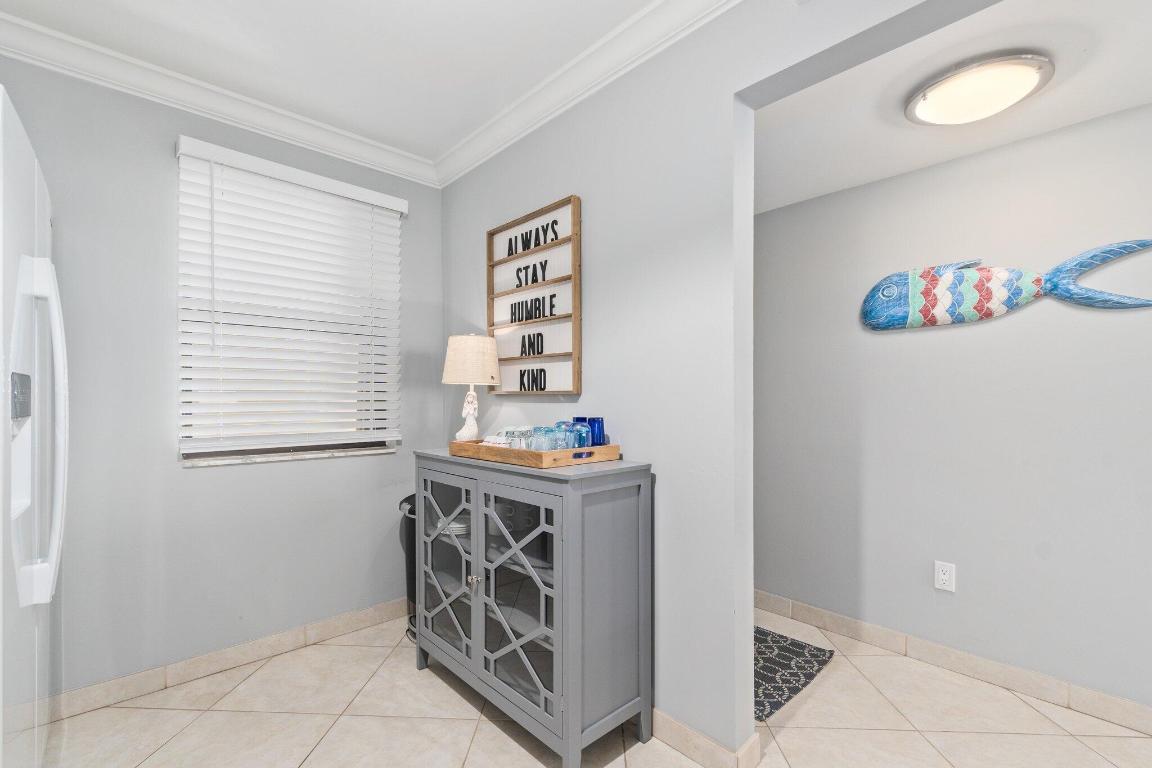 OCEAN HARBOUR SOUTH CONDOMINIUM - Residential