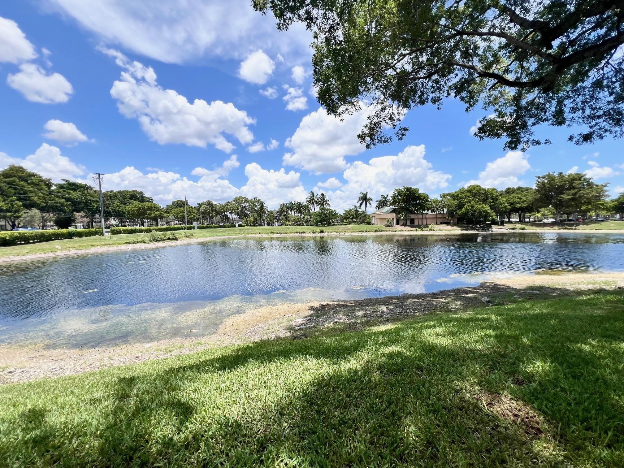 KINGS POINT - Residential