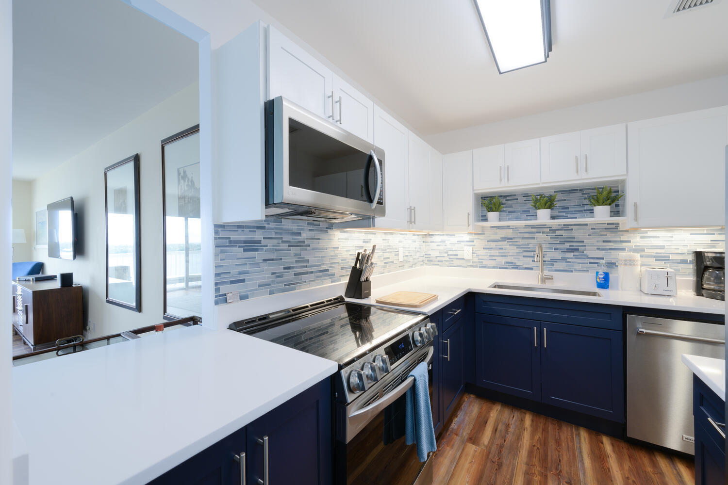 PORTOFINO CONDO PT OF LTS 15 AND 16,JARVIS PAR - Residential Lease