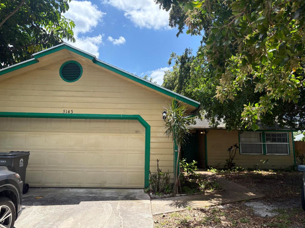 Photo of 5143 El Claro Circle, West Palm Beach, FL 33415 (MLS # B26031943)