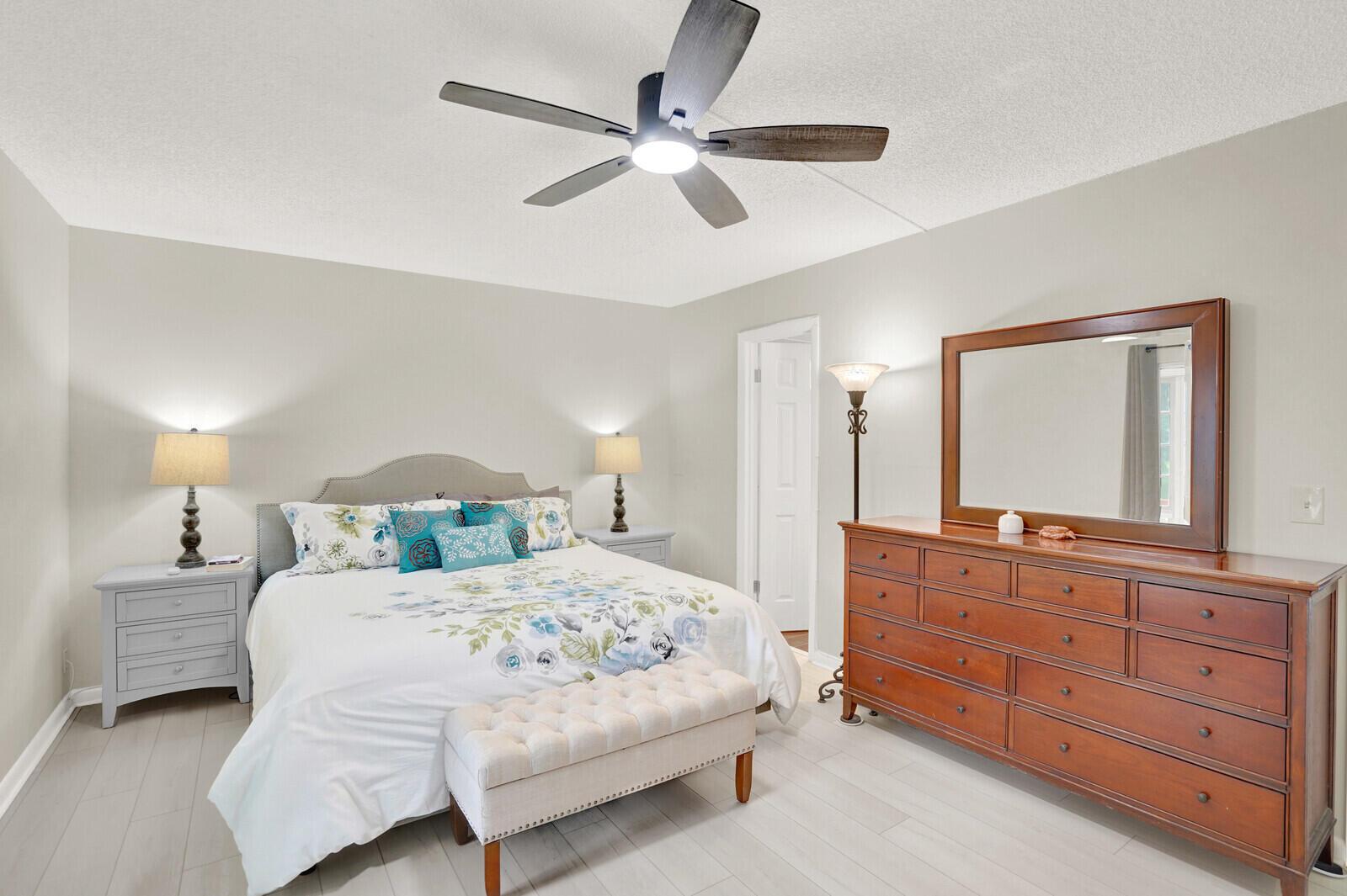 CAMBRIDGE A CONDO - Residential Lease