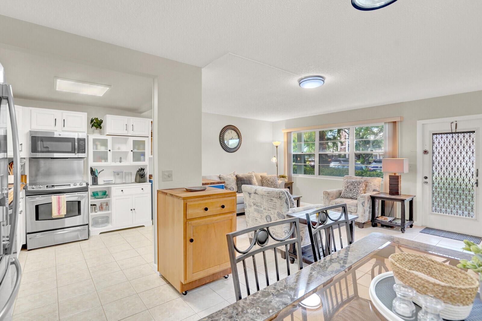 CAMBRIDGE A CONDO - Residential Lease