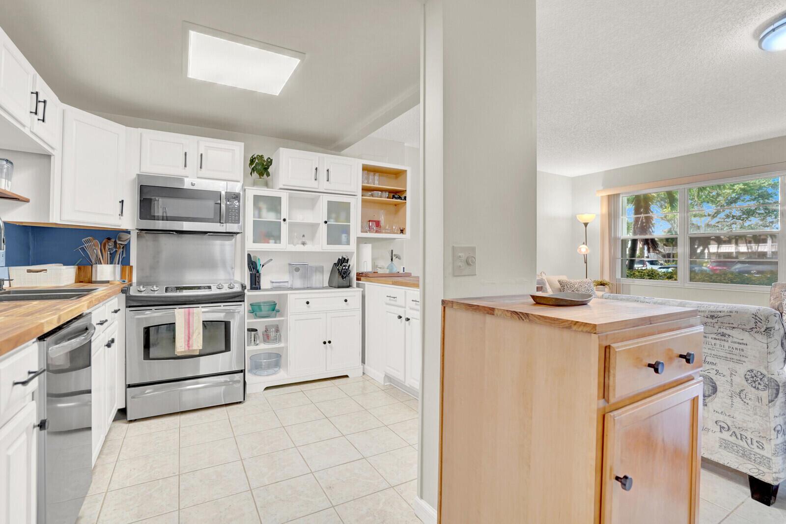 CAMBRIDGE A CONDO - Residential Lease