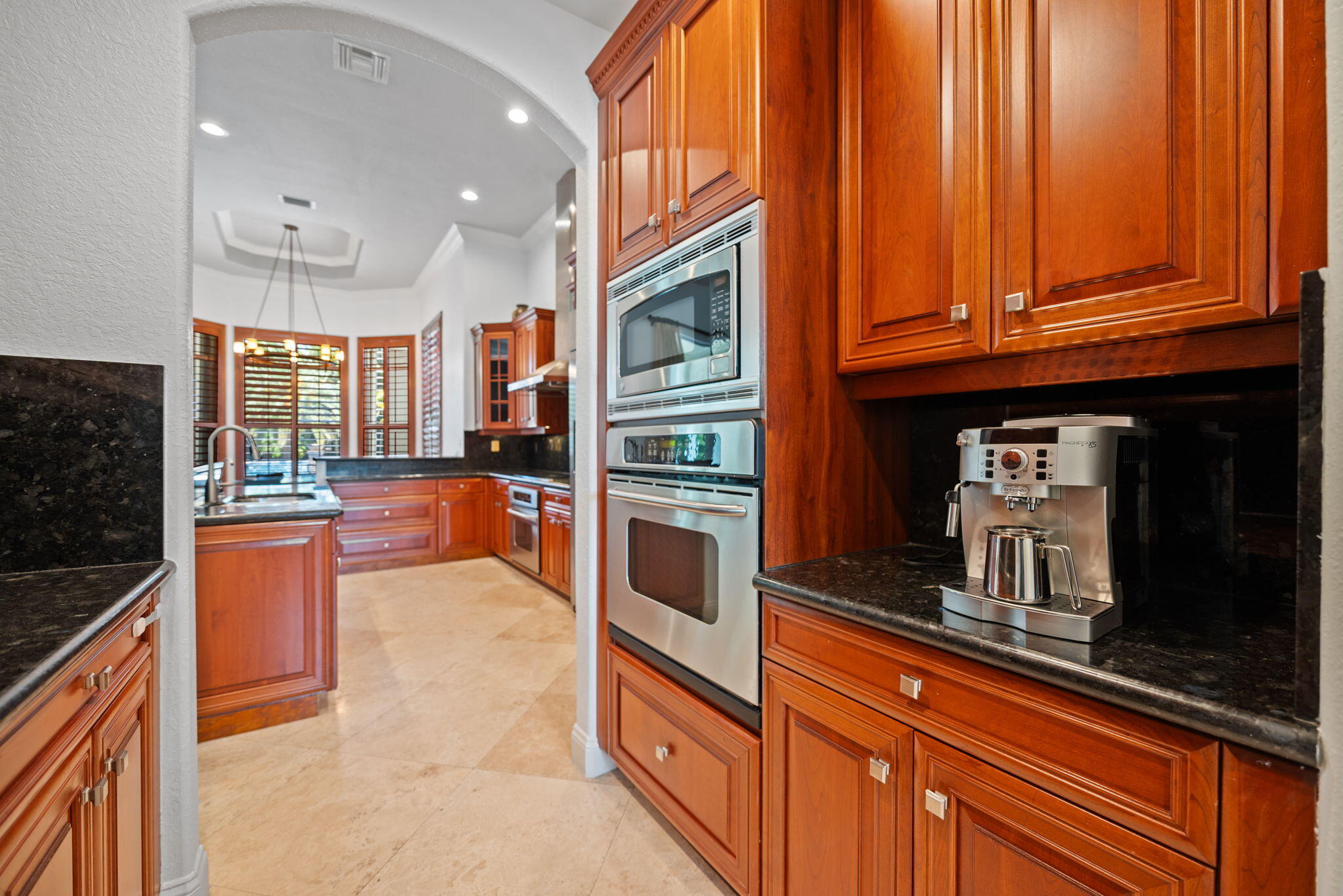 SIGNATURE ESTATES - Residential