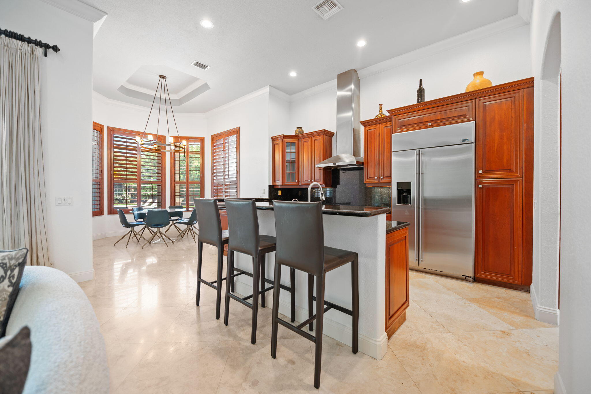 SIGNATURE ESTATES - Residential