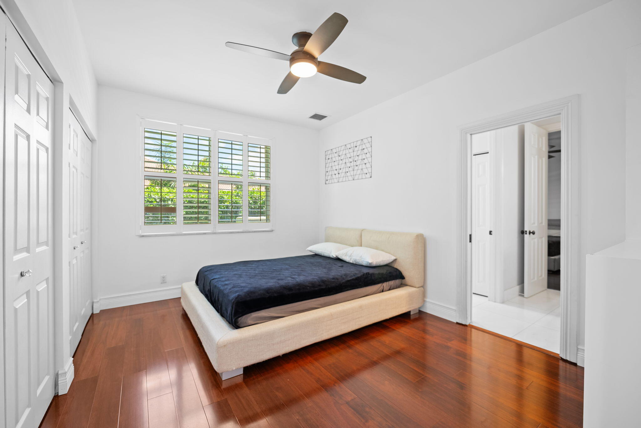 SIGNATURE ESTATES - Residential