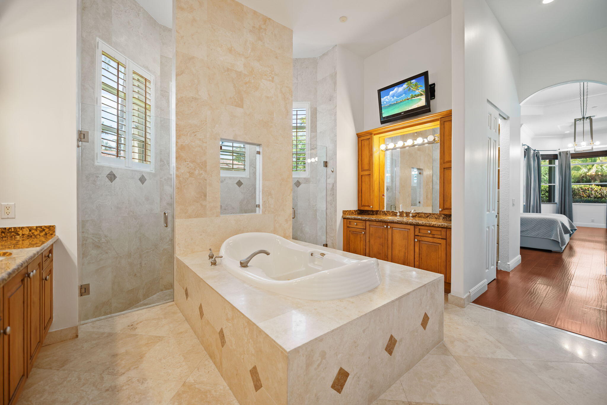 SIGNATURE ESTATES - Residential