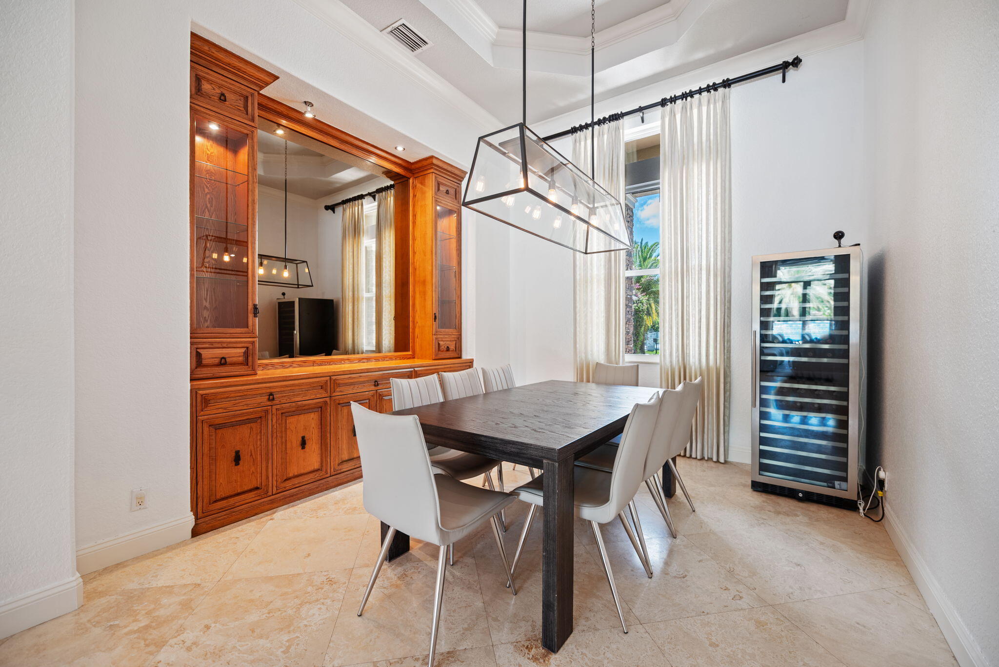SIGNATURE ESTATES - Residential