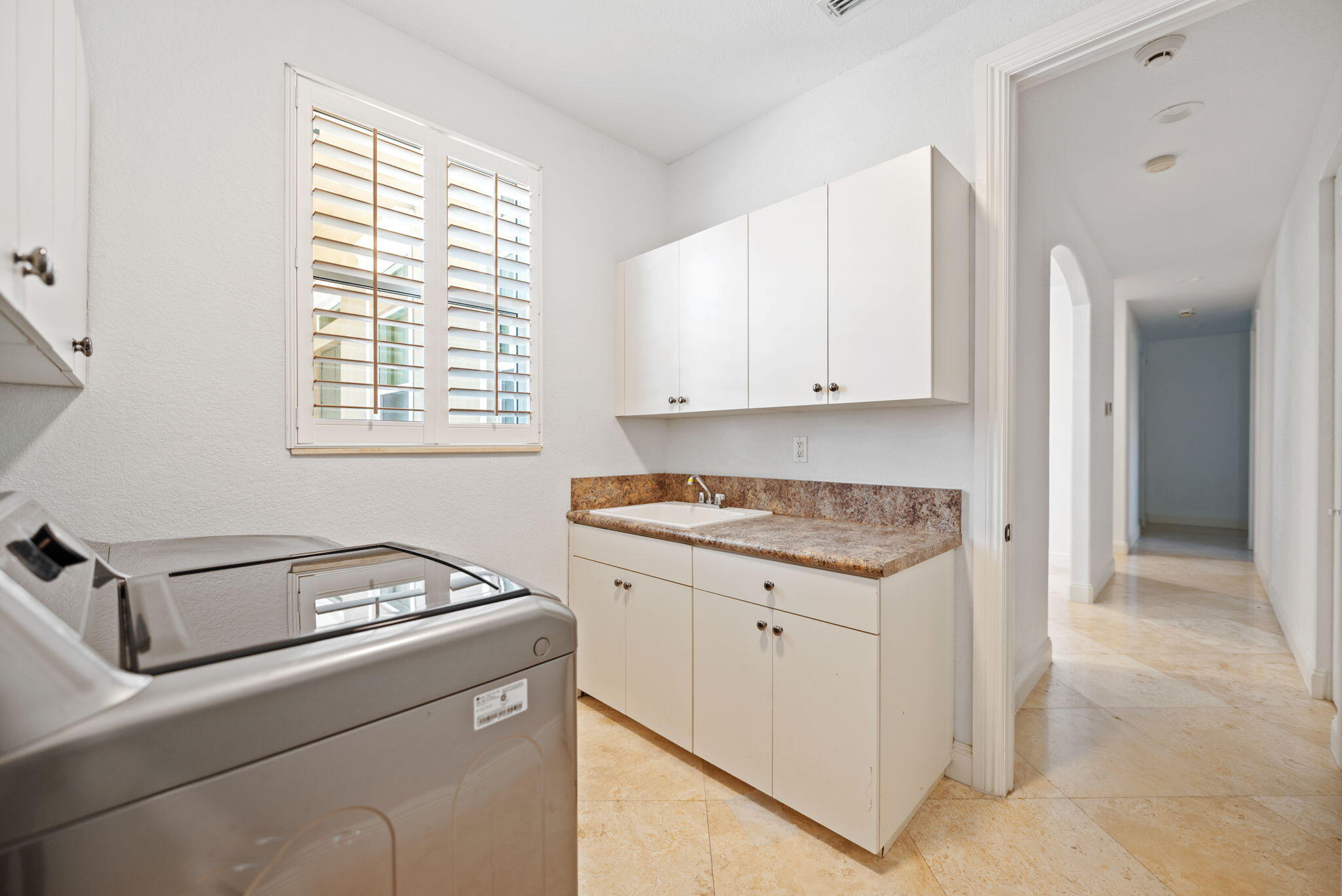 SIGNATURE ESTATES - Residential