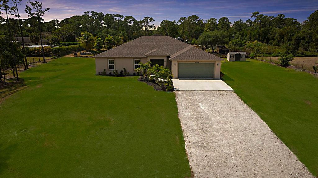Photo of 17854 N 71st Lane N, Loxahatchee, FL 33470 (MLS # R11128579)