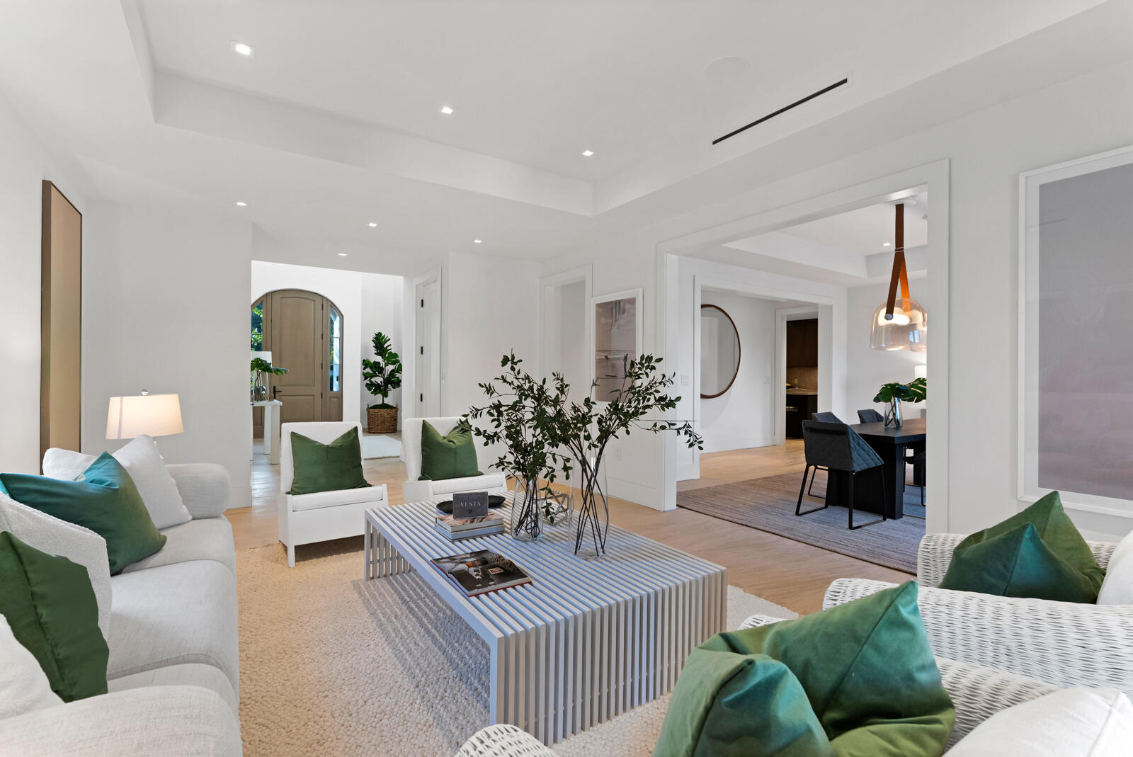IBIS ISLE - Residential