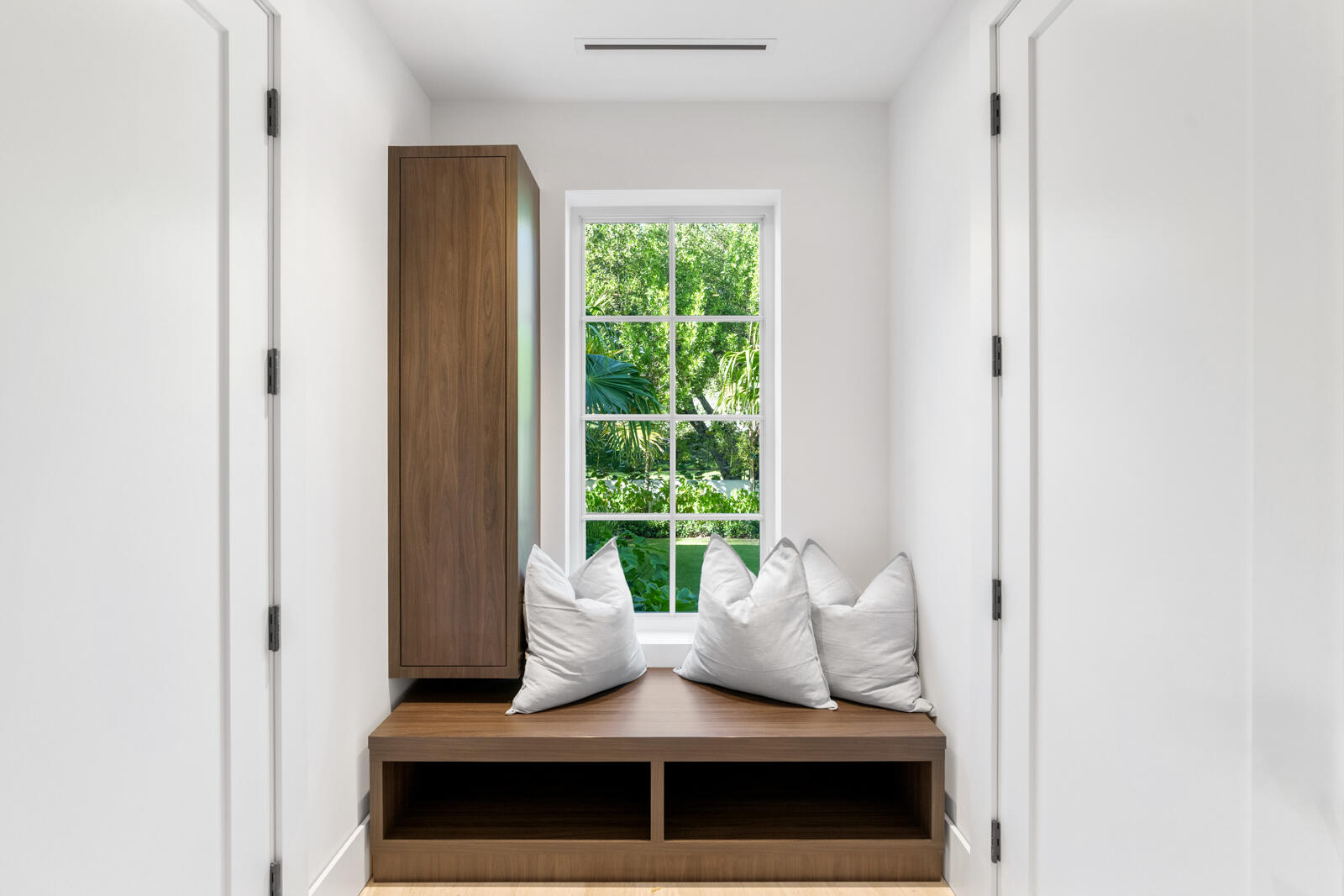 IBIS ISLE - Residential