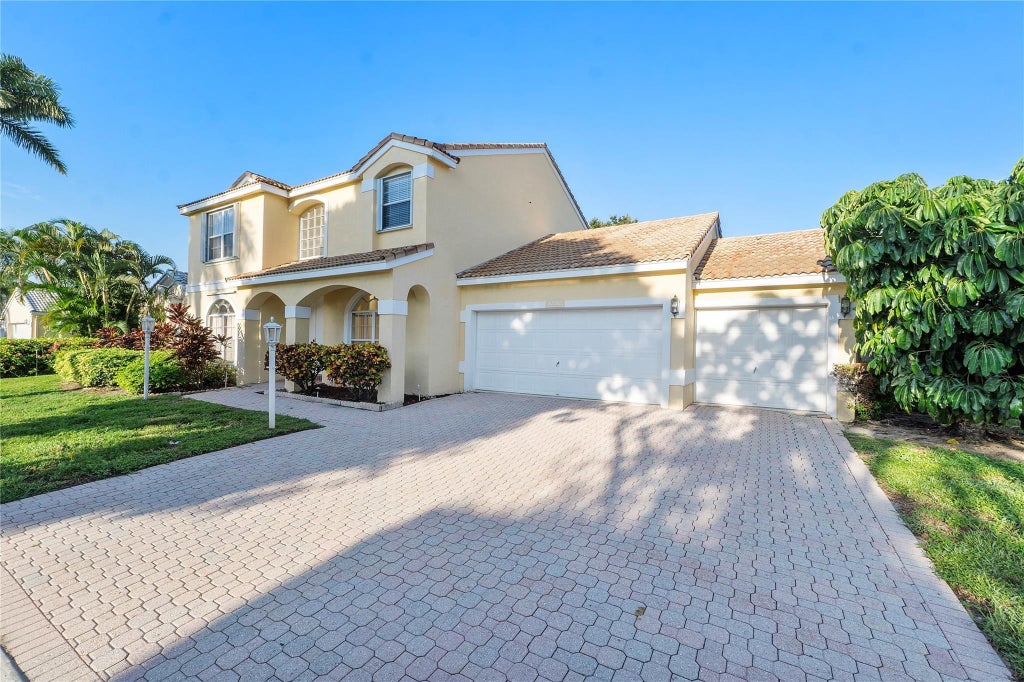 Photo of 10212 Allamanda Boulevard, Palm Beach Gardens, FL 33410 (MLS # F10526348)