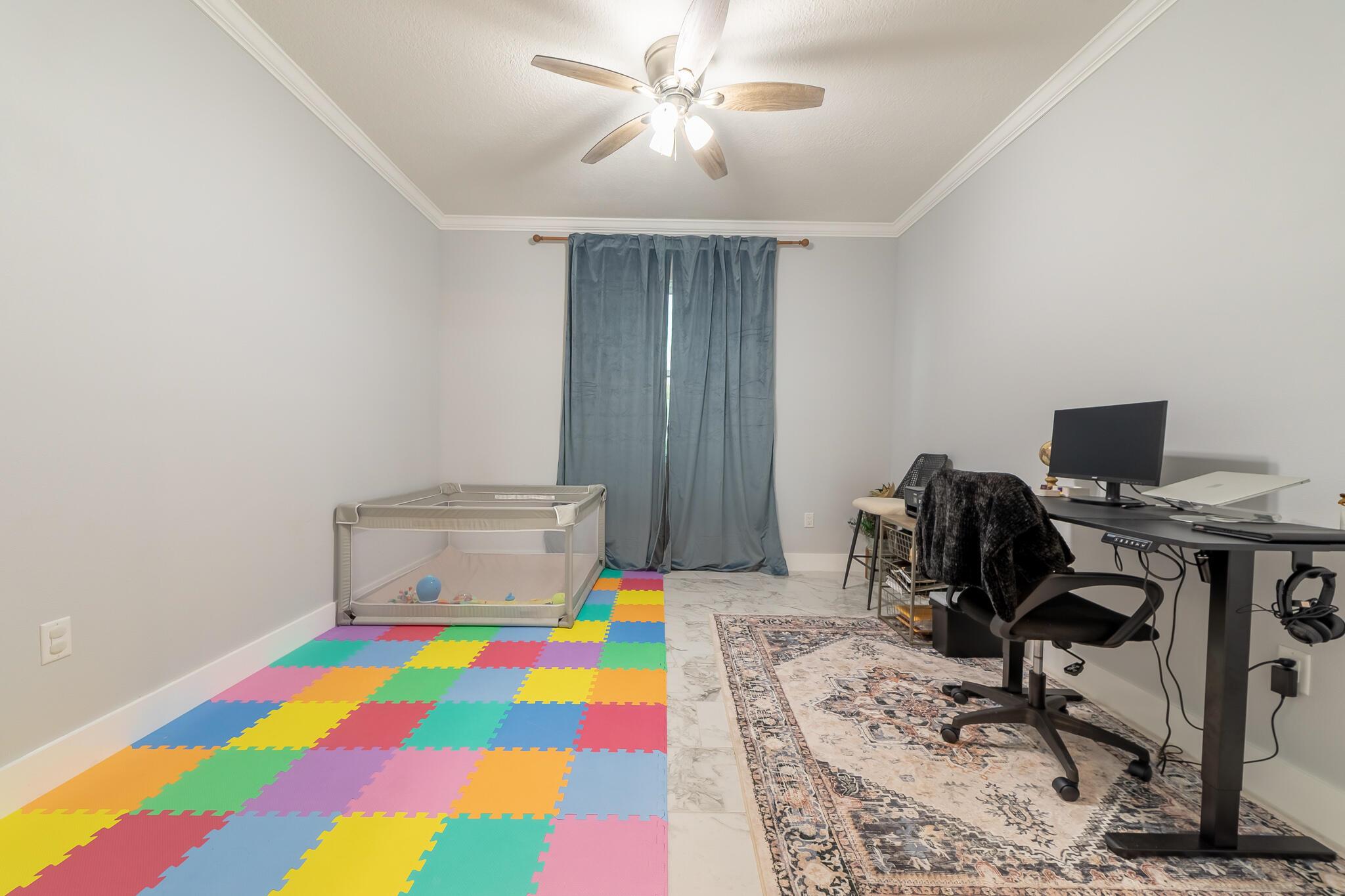EDGEWATER ACRES - Residential