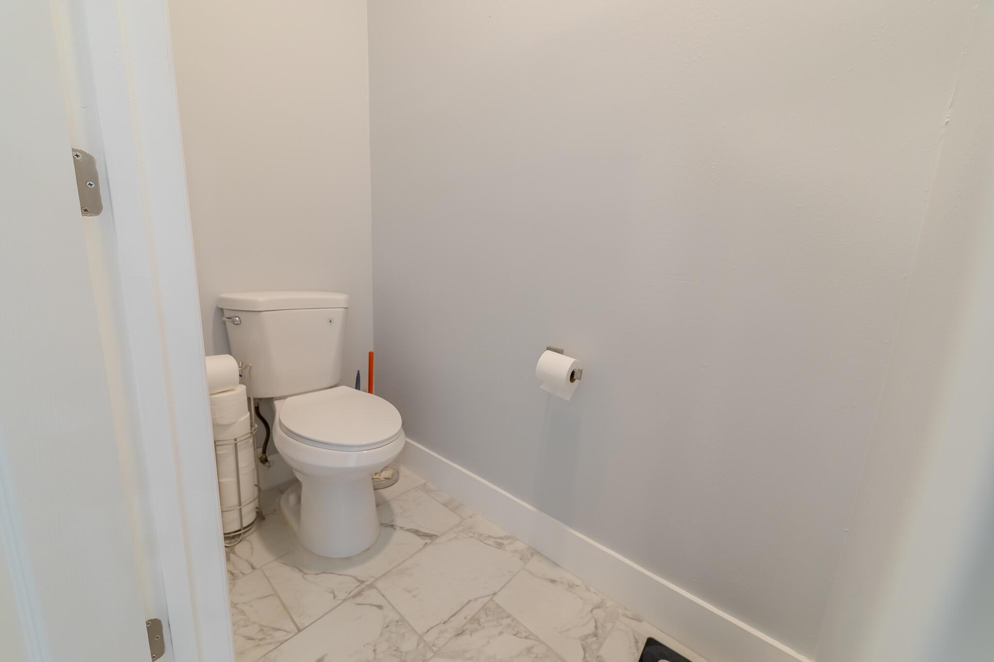 EDGEWATER ACRES - Residential