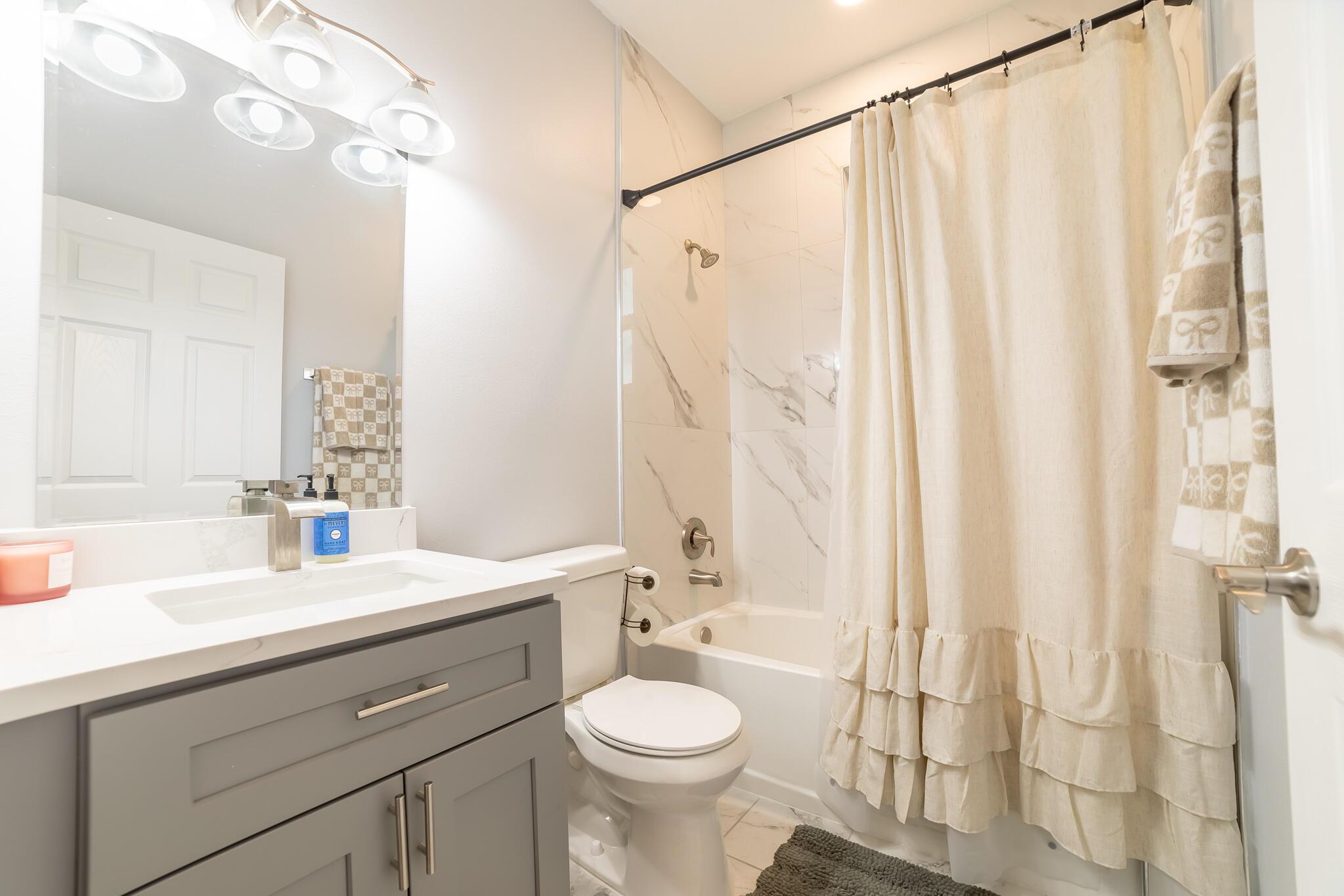 EDGEWATER ACRES - Residential