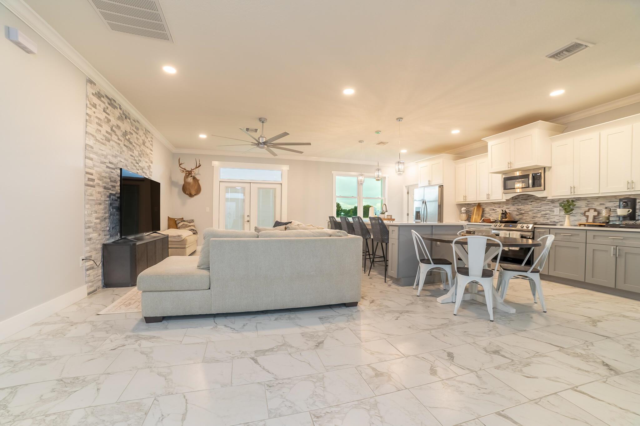EDGEWATER ACRES - Residential