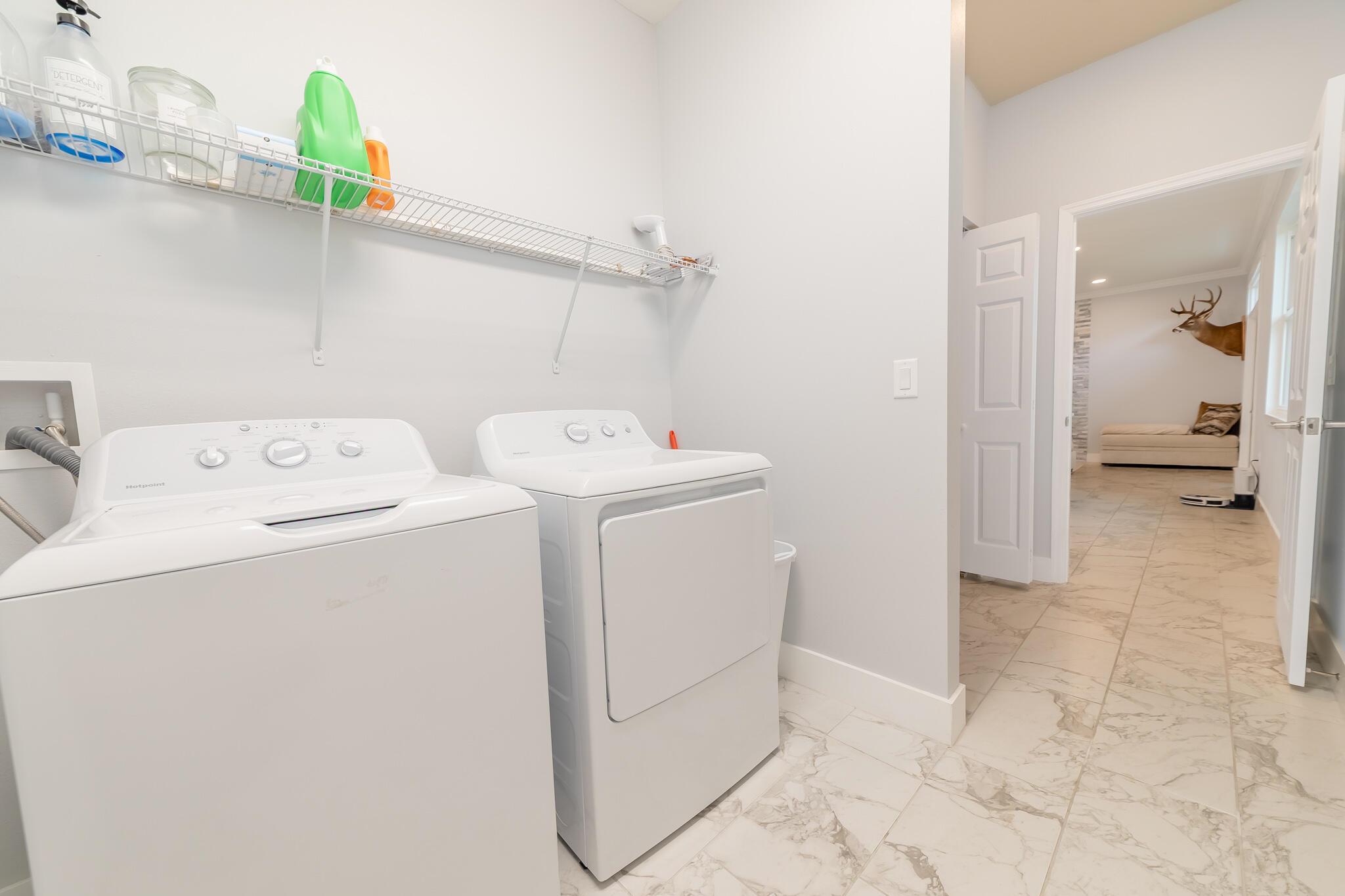 EDGEWATER ACRES - Residential