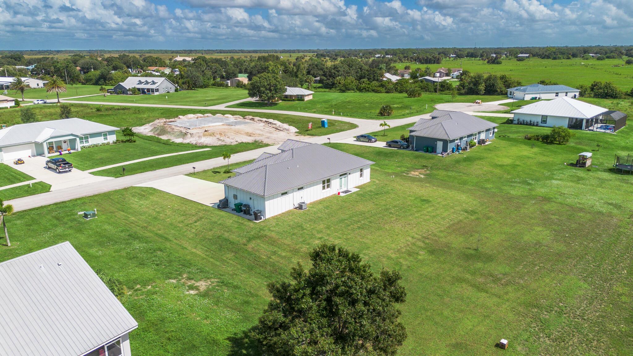 EDGEWATER ACRES - Residential