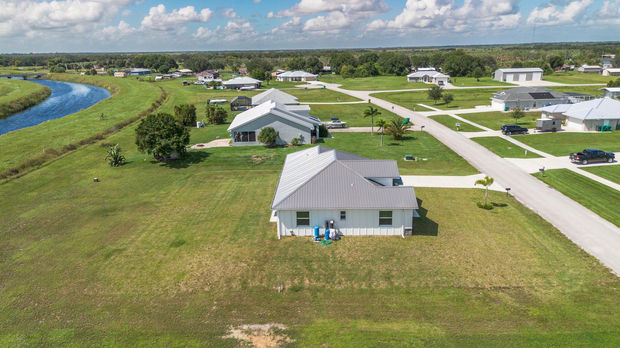 EDGEWATER ACRES - Residential