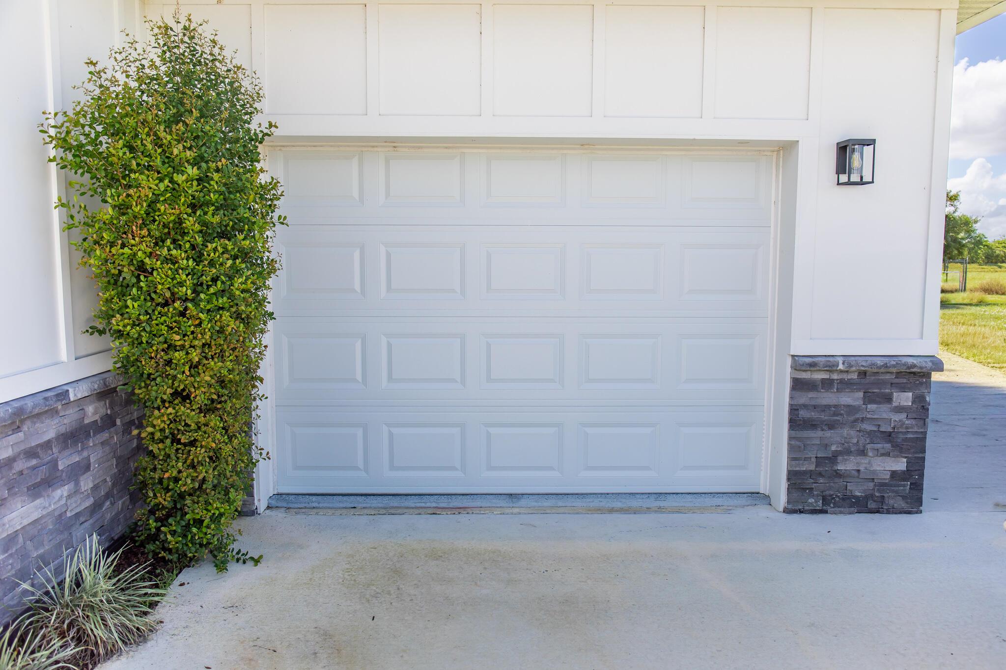 EDGEWATER ACRES - Residential