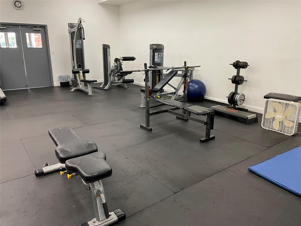 Danians North Condo - Residential