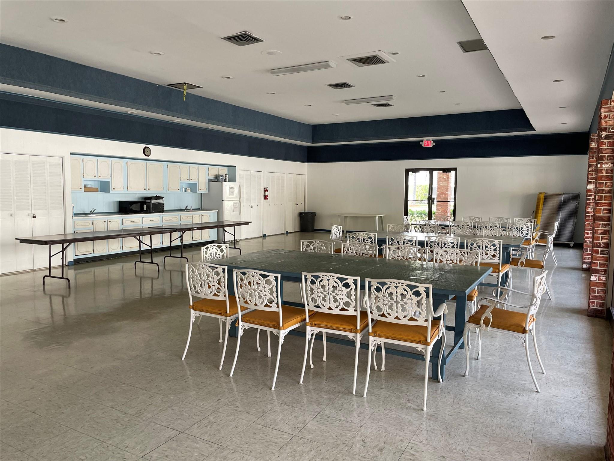 Danians North Condo - Residential