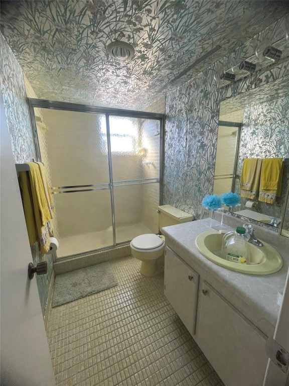 Danians North Condo - Residential