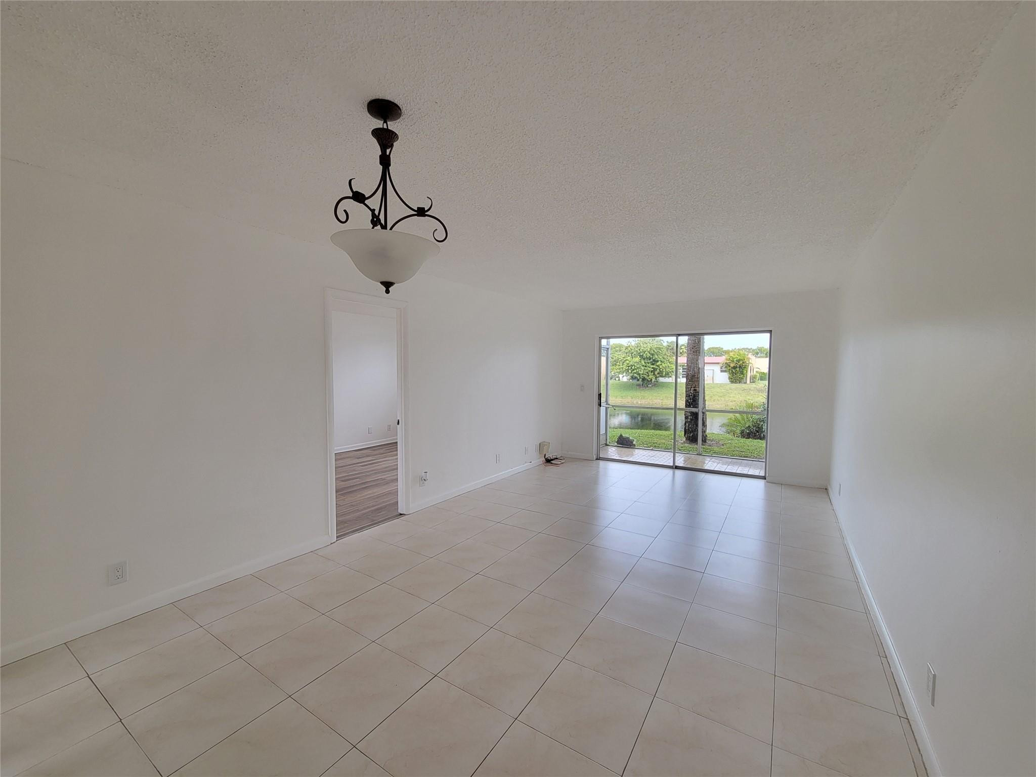 Golden Lakes Village Cond - Residential Lease