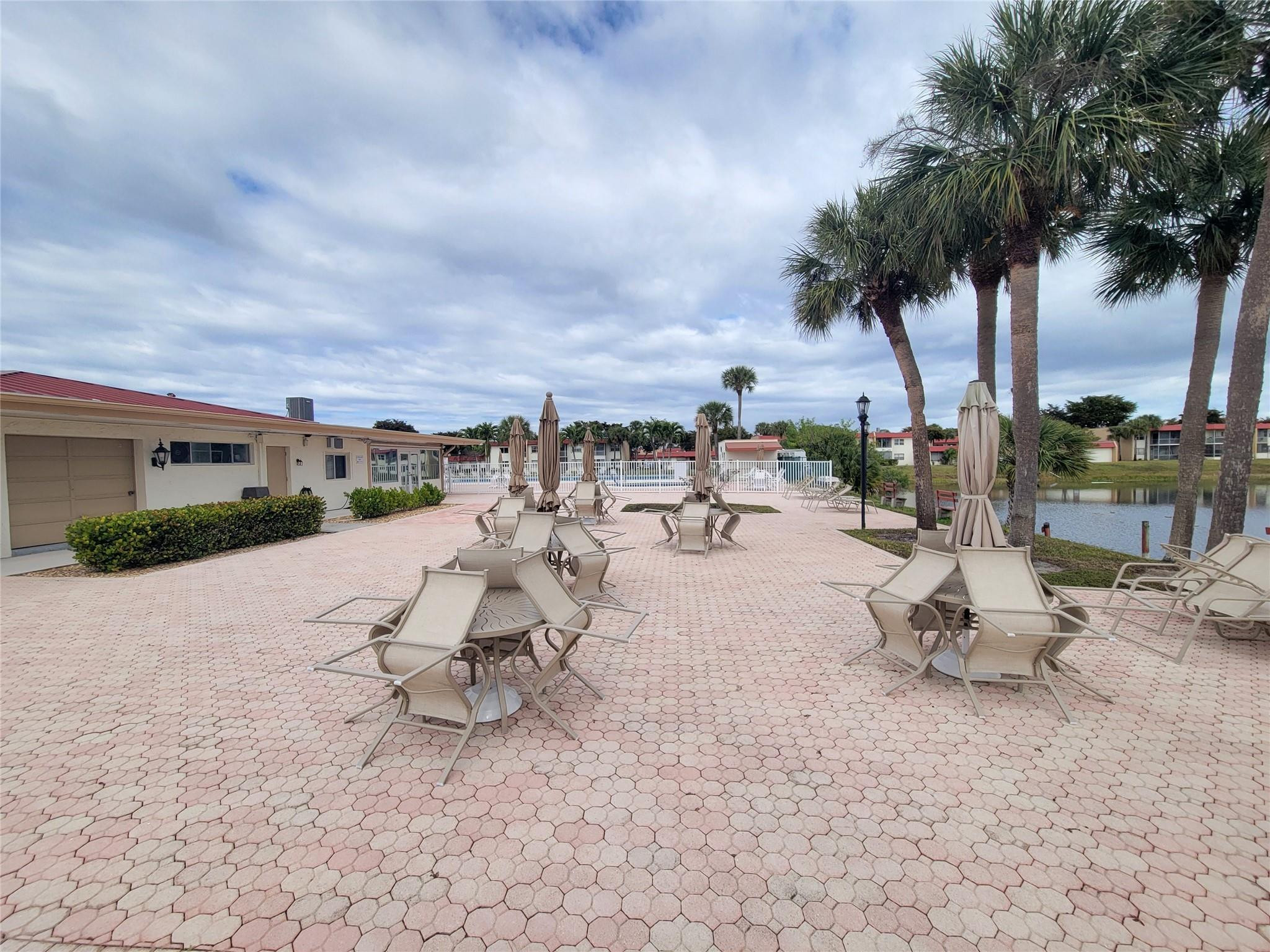 Golden Lakes Village Cond - Residential Lease