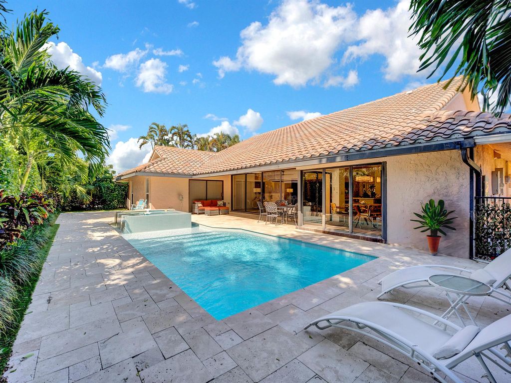 Photo of 4550 White Cedar Lane, Delray Beach, FL 33445 (MLS # R10932955)