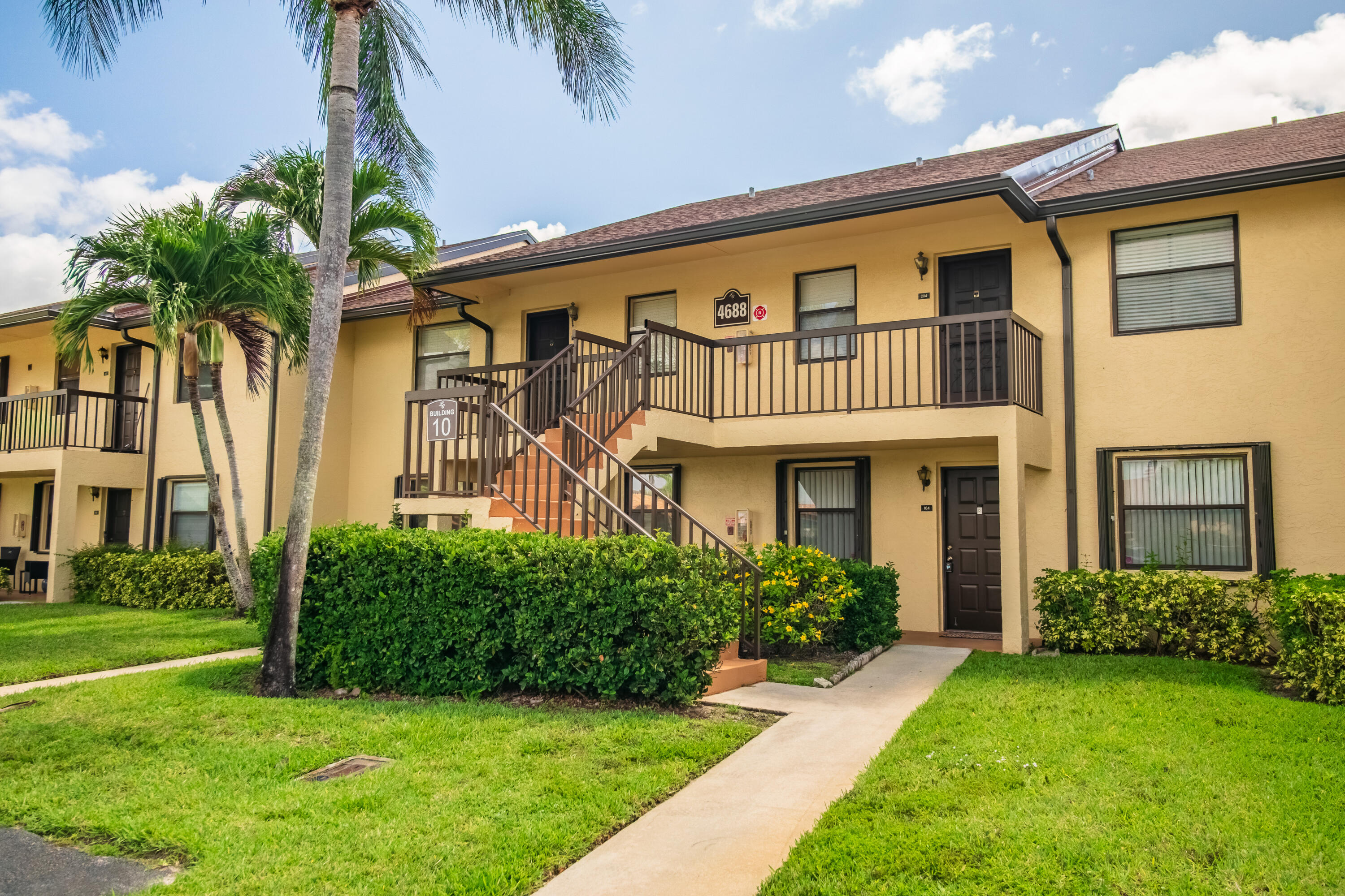 Properties 4688 Lucerne Lakes Blvd Boulevard E 104