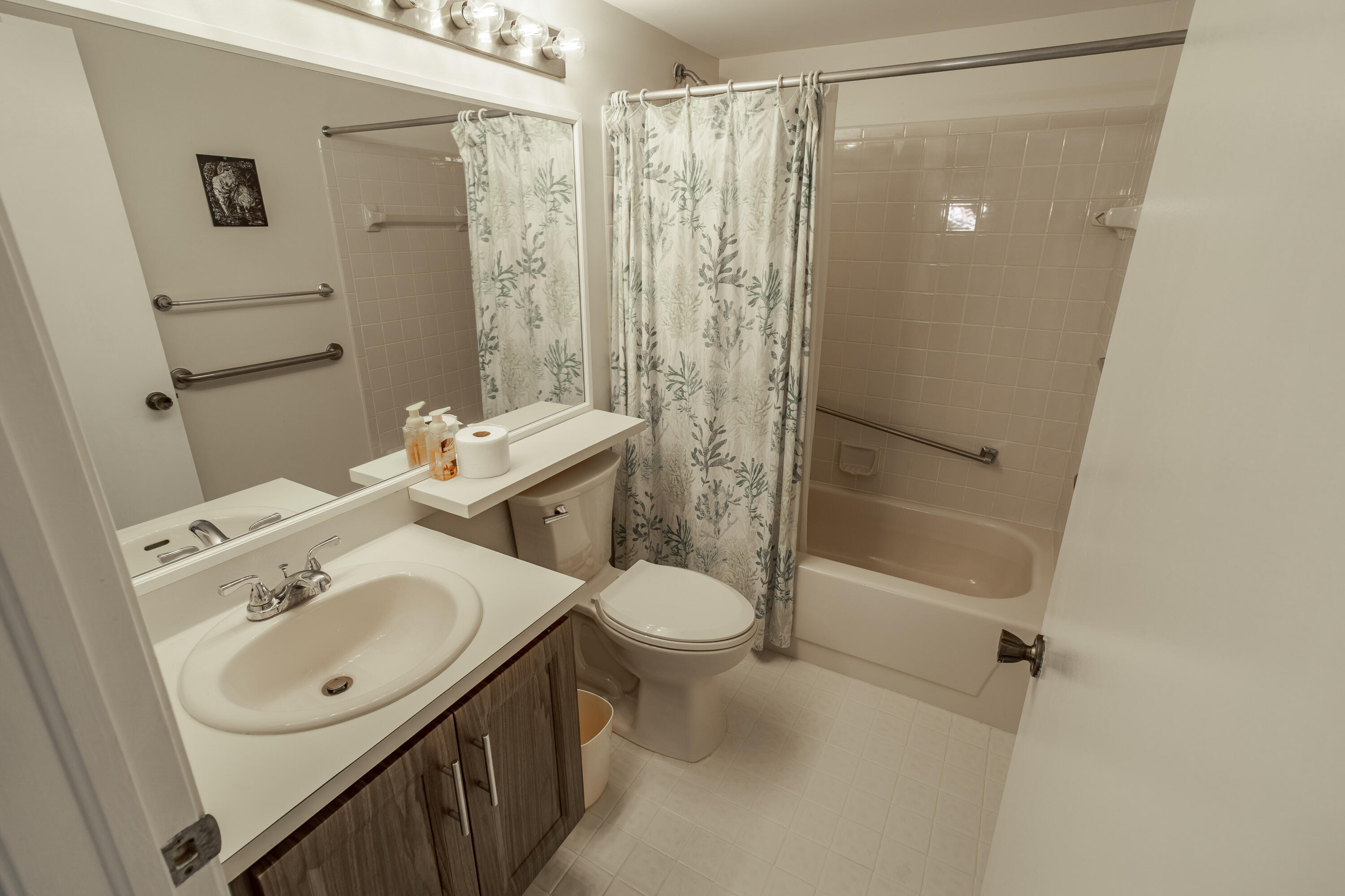 LUCERNE GREENS CONDO - Residential