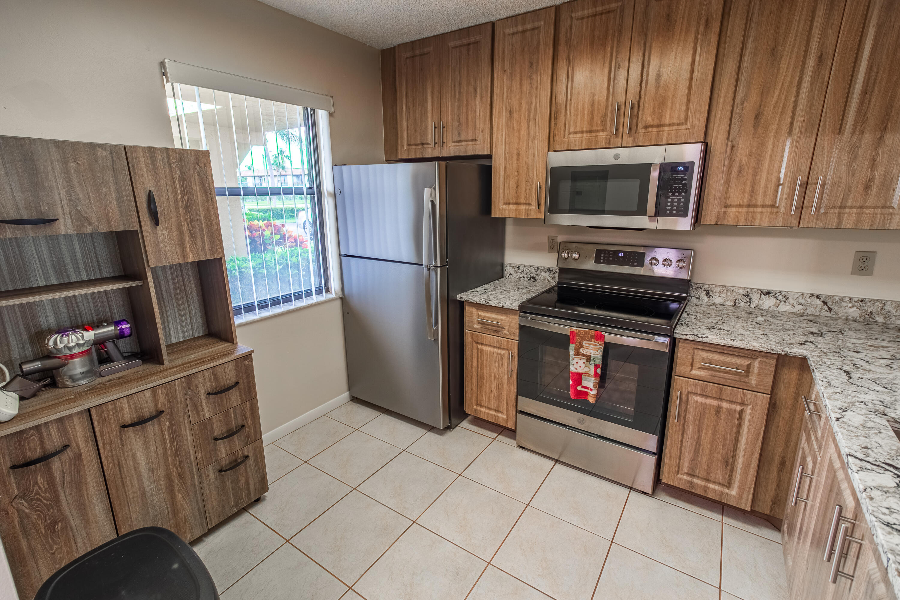 LUCERNE GREENS CONDO - Residential