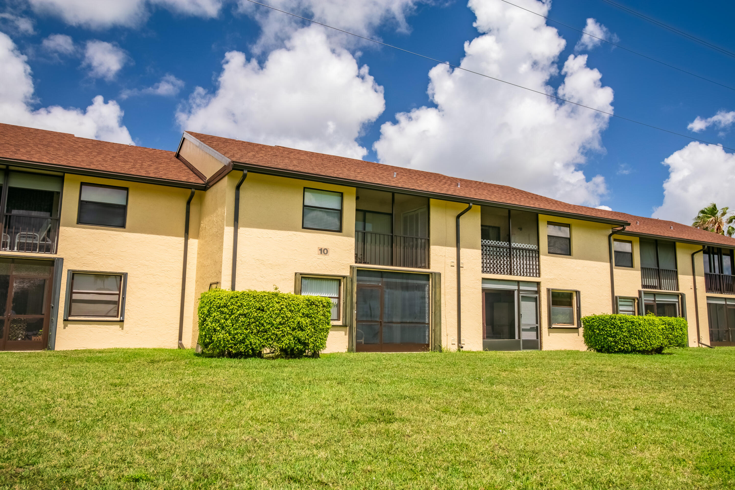 LUCERNE GREENS CONDO - Residential