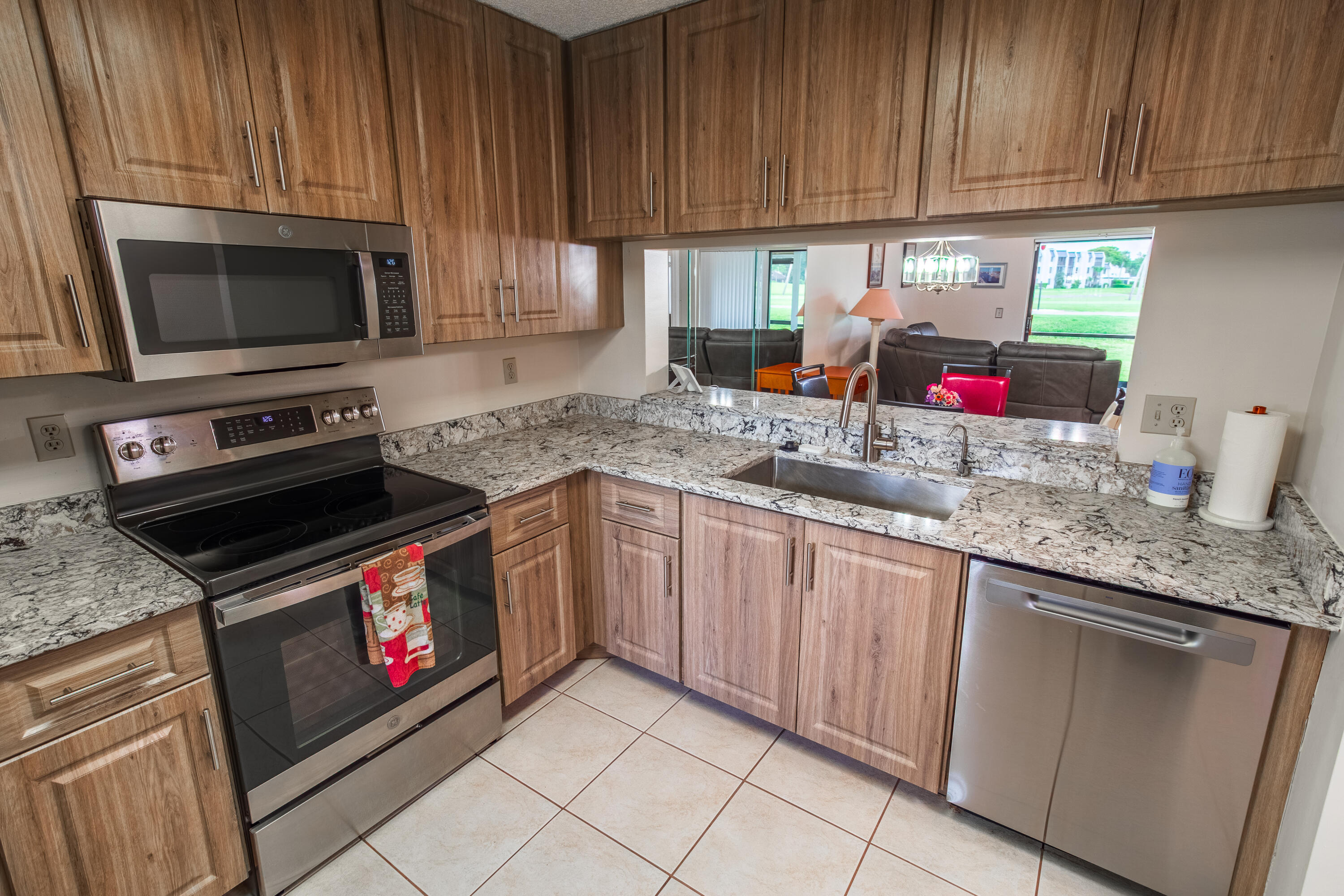 LUCERNE GREENS CONDO - Residential