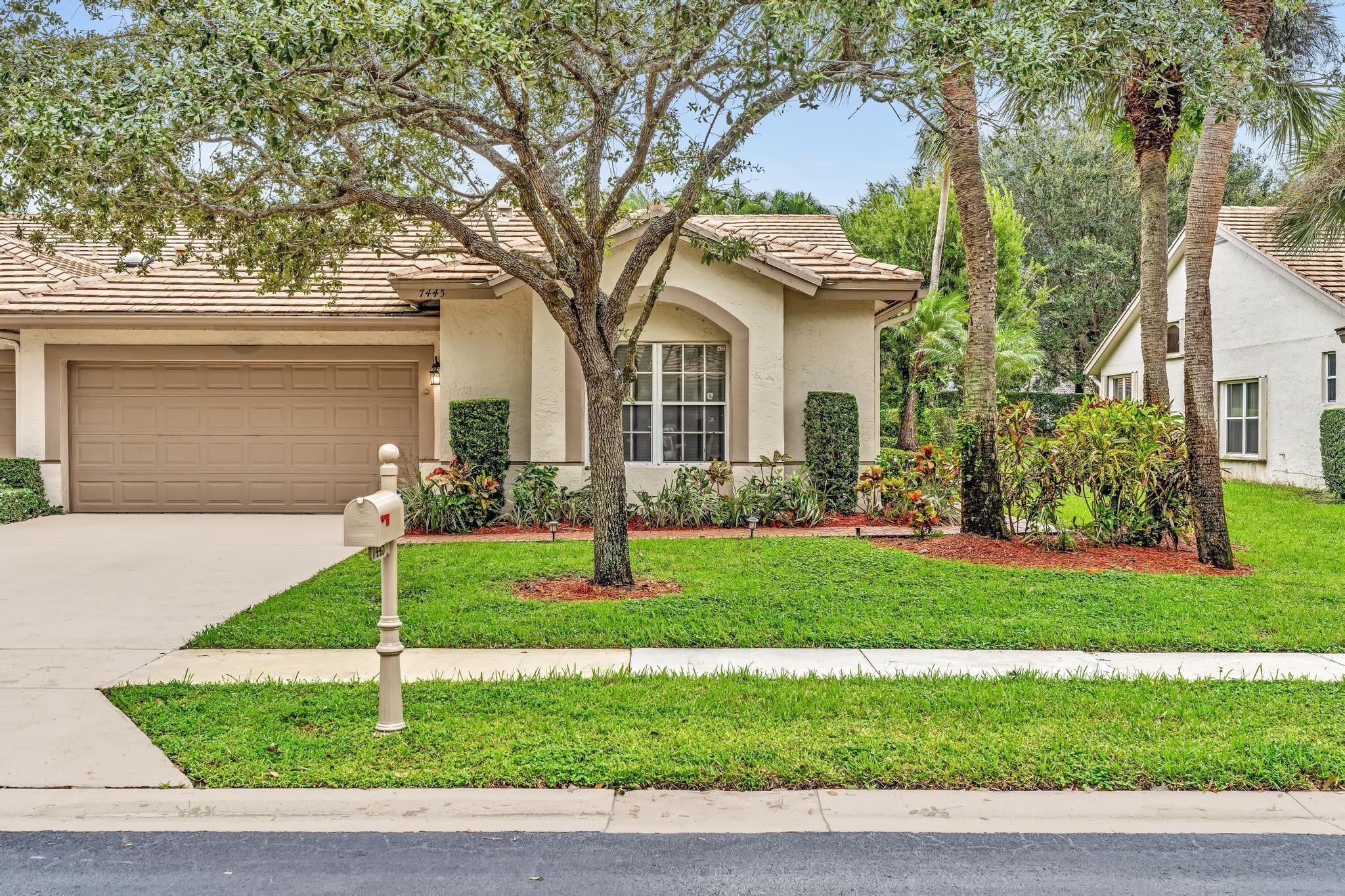 7445 Rockbridge Circle
