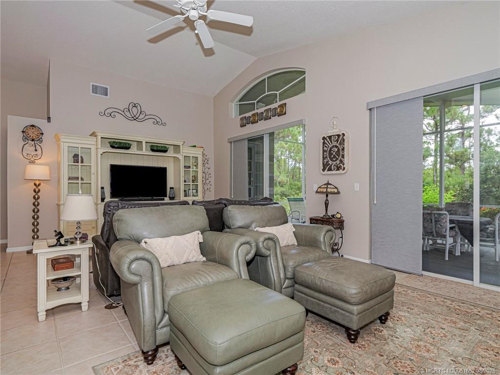 SUMMERFIELD - Residential