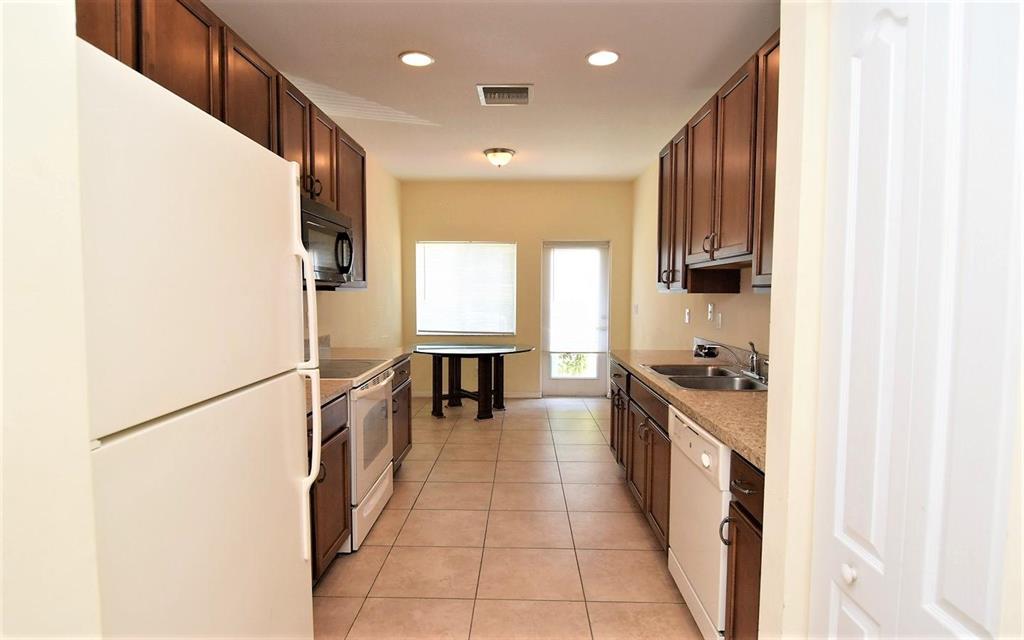 EAST LAKE VILLAGE NO 3 - Residential