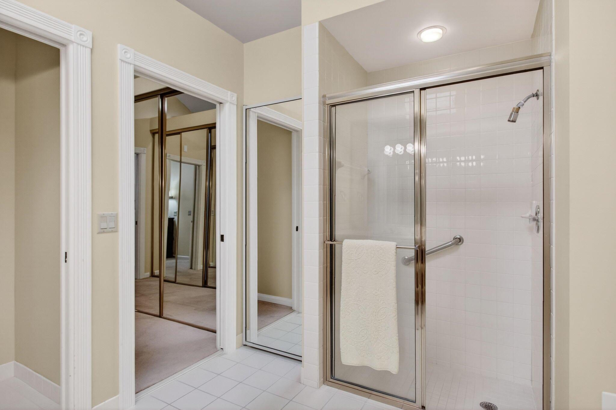 BEAR ISLAND - Residential