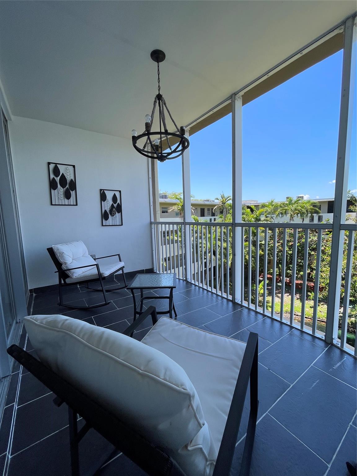 Charming & private corner condo with fully remodeled open kitchen, new appliances, very spacious living room, tiled balcony, large master bedroom with door to access the balcony, walk- in closet and nice size den for an office or playroom.
Prime location! Gated community walking distance to Publix, L.A Fitness, Shops and 5/8 minutes drive to the Beach and Aventura Mall.